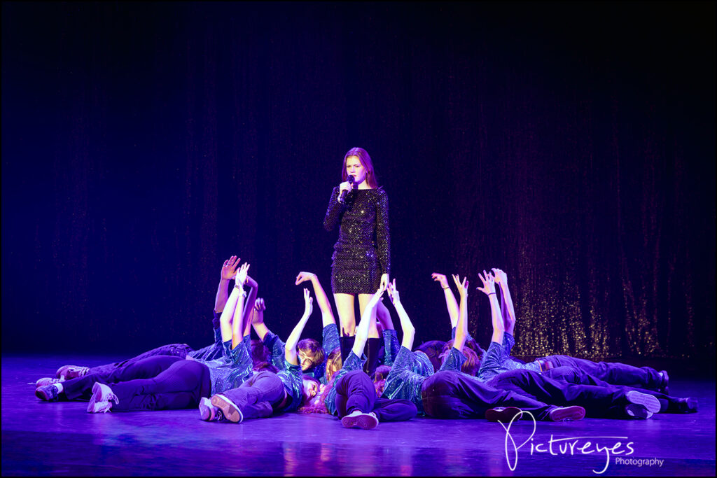 Gregorius show 2024 van St Gregorius met leerlingen van Descart & Waldorf