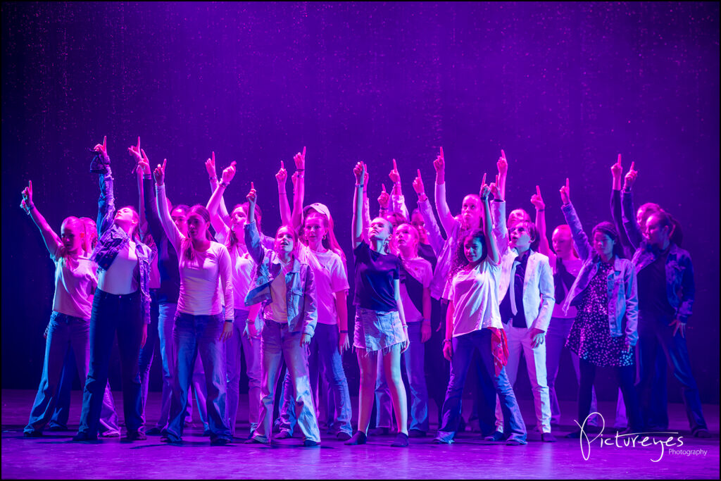 Gregorius show 2024 van St Gregorius met leerlingen van Descart & Waldorf