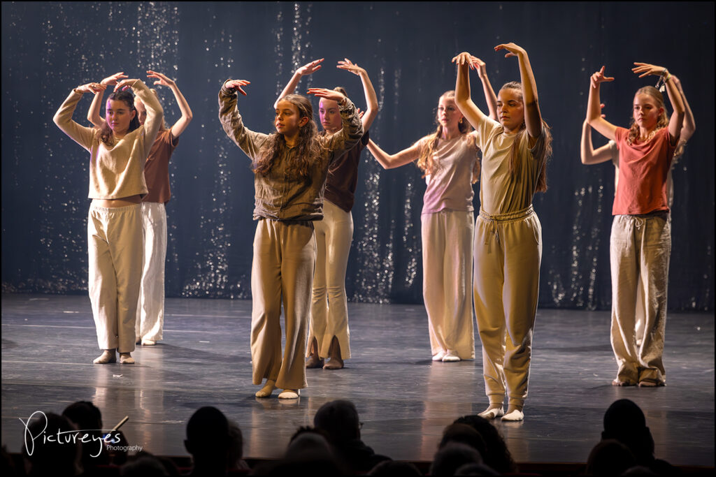 Gregorius show 2024 van St Gregorius met leerlingen van Descart & Waldorf