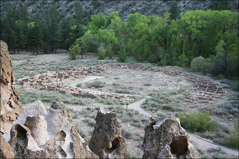 Tyuonyi Pueblo