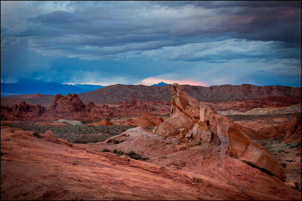 Sunset in Valley of Fire State Park, Nevada Sunset in Valley of Fire State Park, Nevada